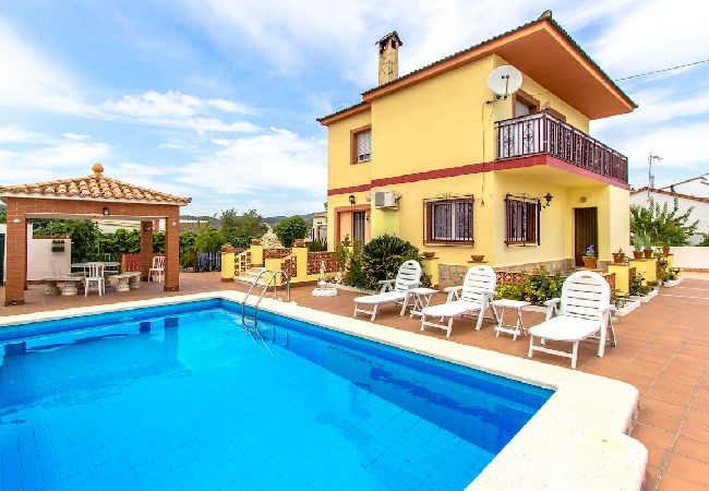 villa à La Bisbal del Penedés - Évasion paisible Costa Dorada avec piscine privée 