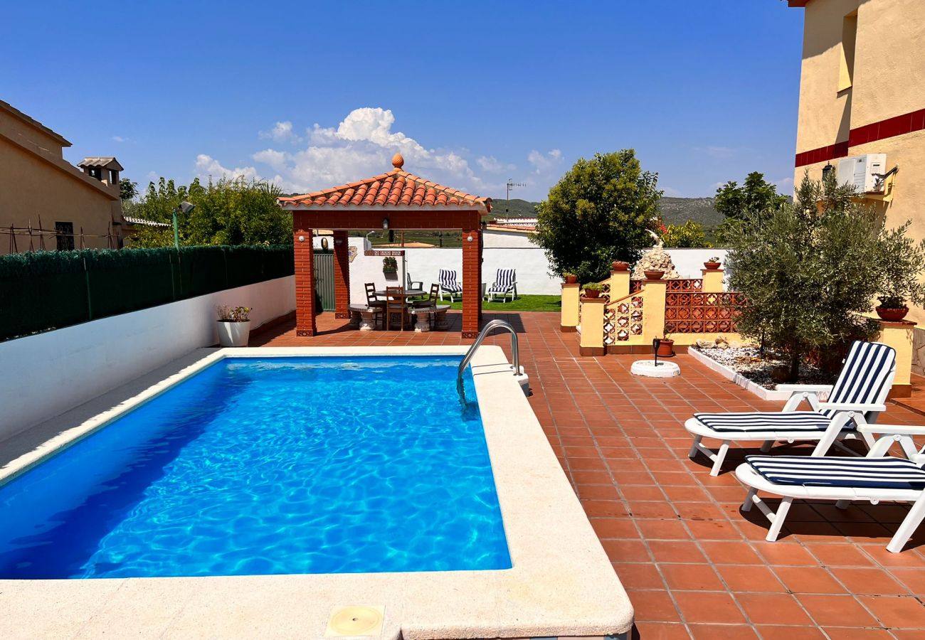 Villa à La Bisbal del Penedés - Évasion paisible Costa Dorada avec piscine privée 