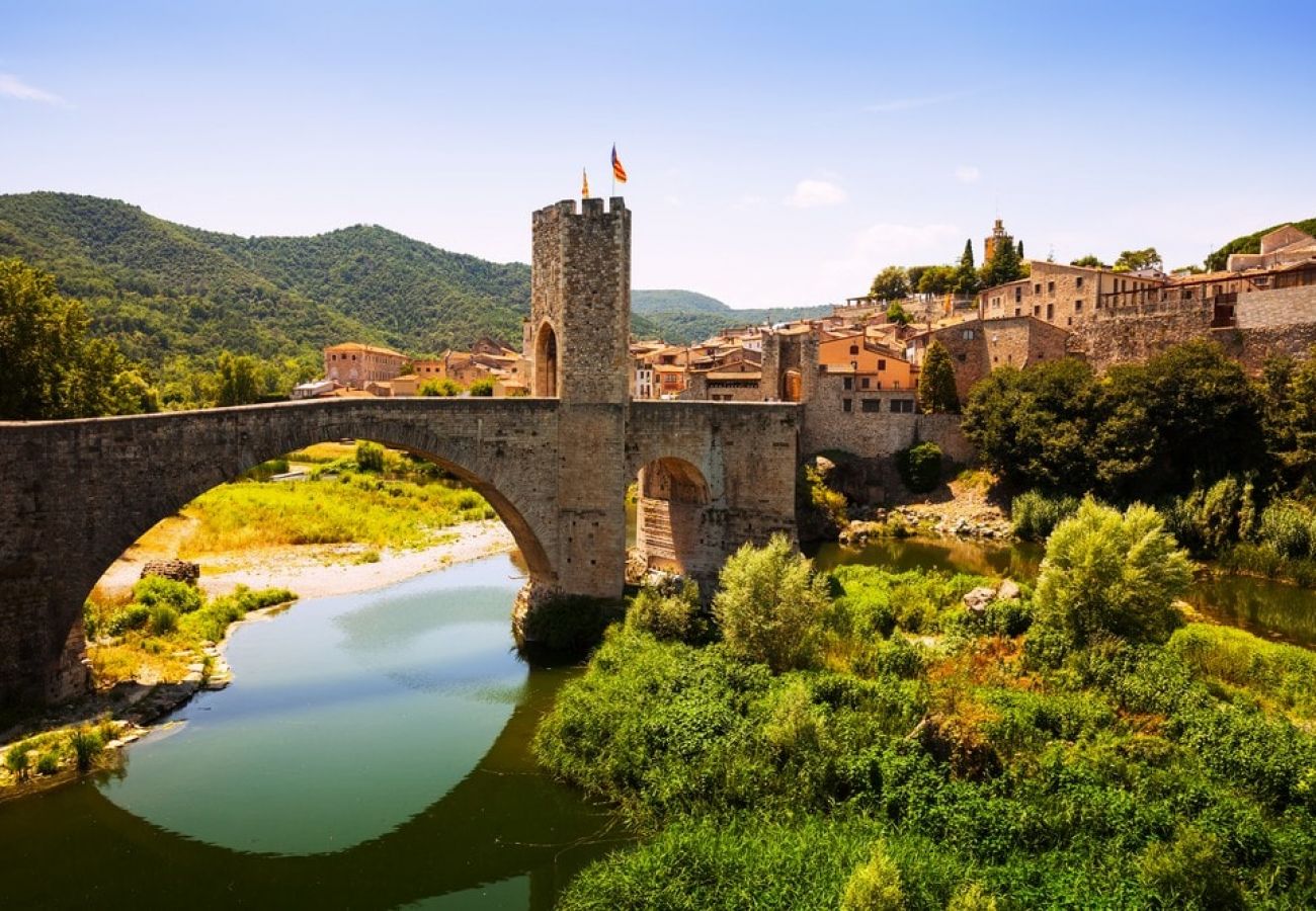 Villa à Castellar del Vallés -  Évasion montagnarde avec vue imprenable à 40 km de Barna !