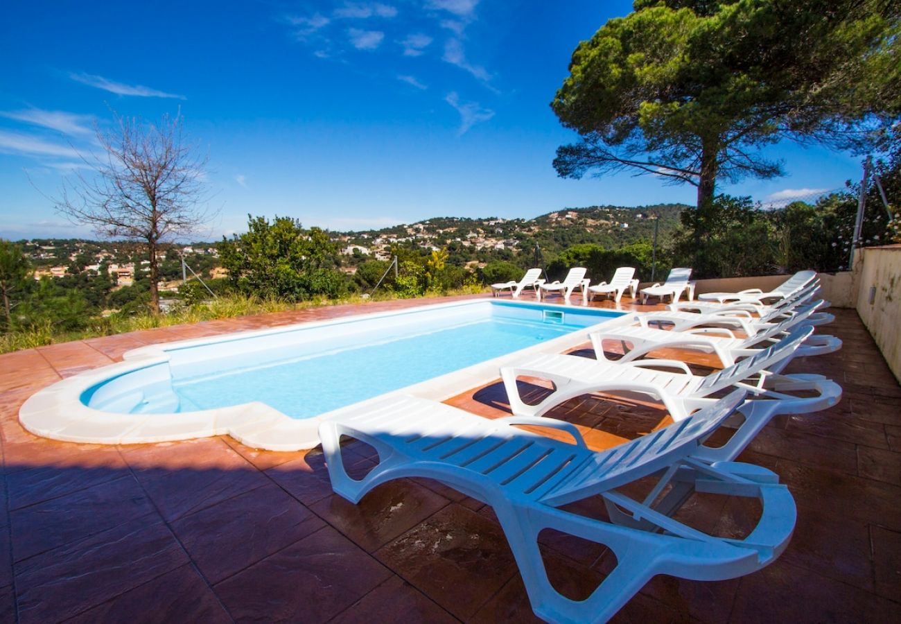Villa à Lloret de Mar -  Journées paresseuses à Lloret de Mar avec piscine privée !