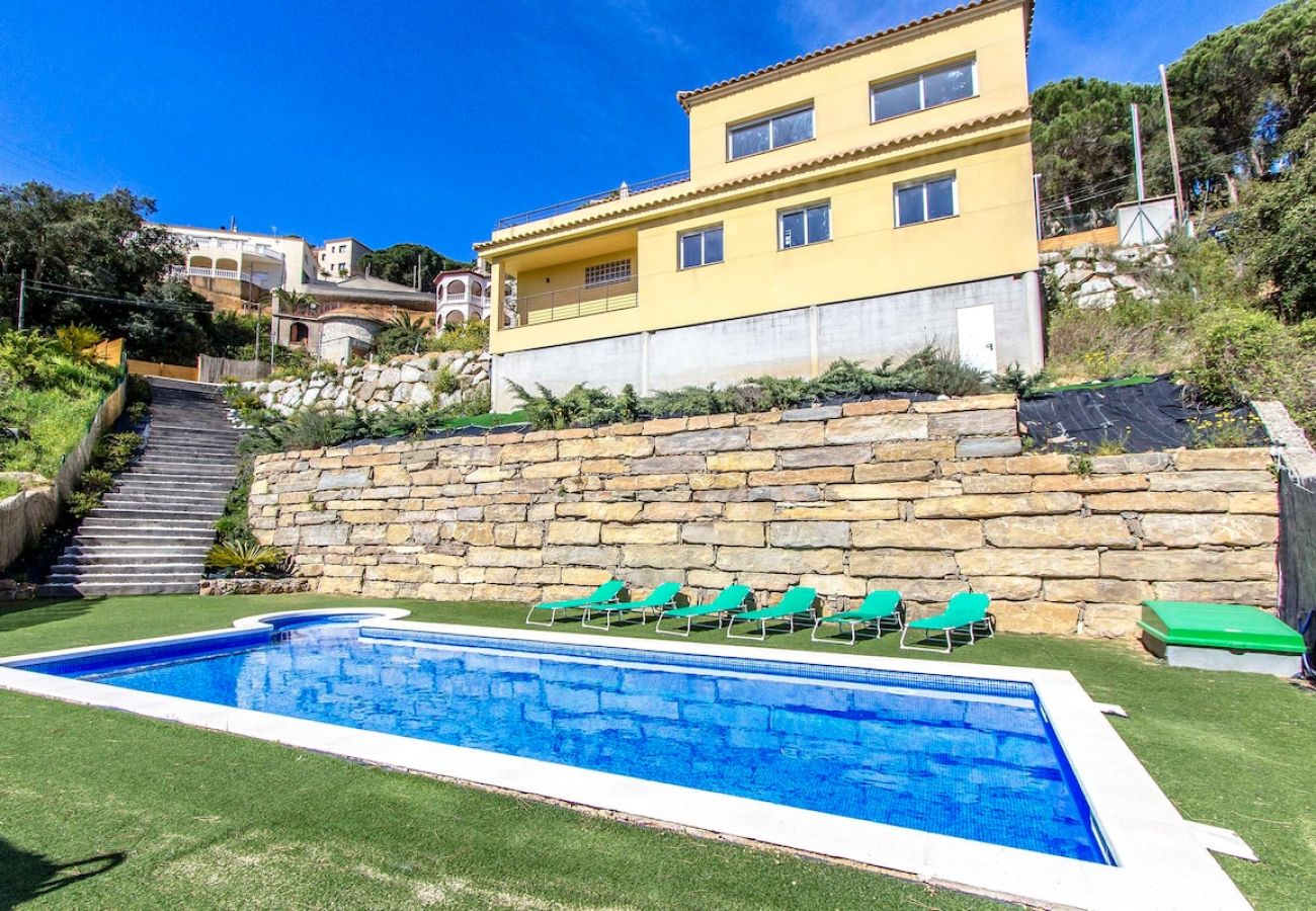 Villa à Tossa de Mar - Villa charmante à 4km de la plage.