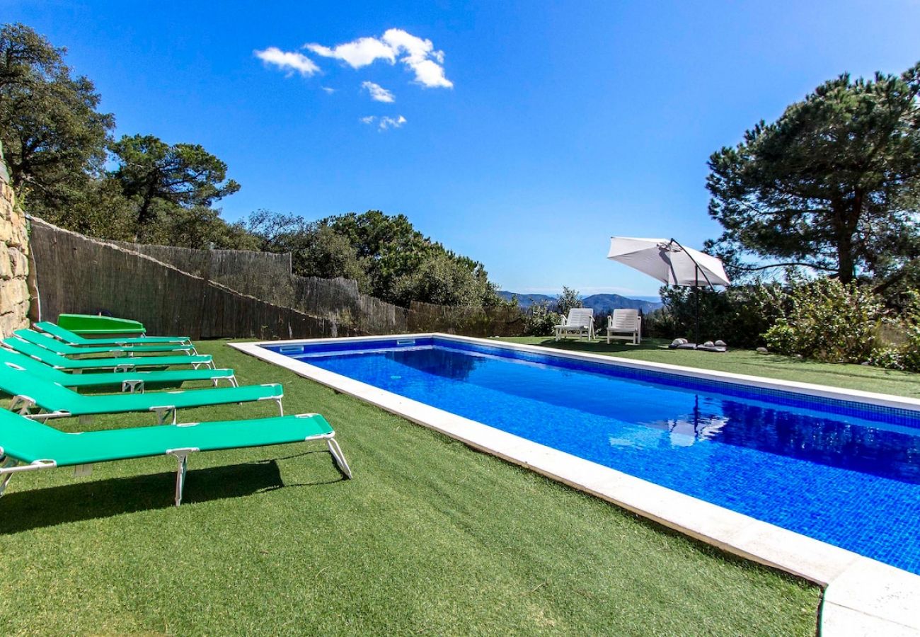 Villa à Tossa de Mar - Villa charmante à 4km de la plage.