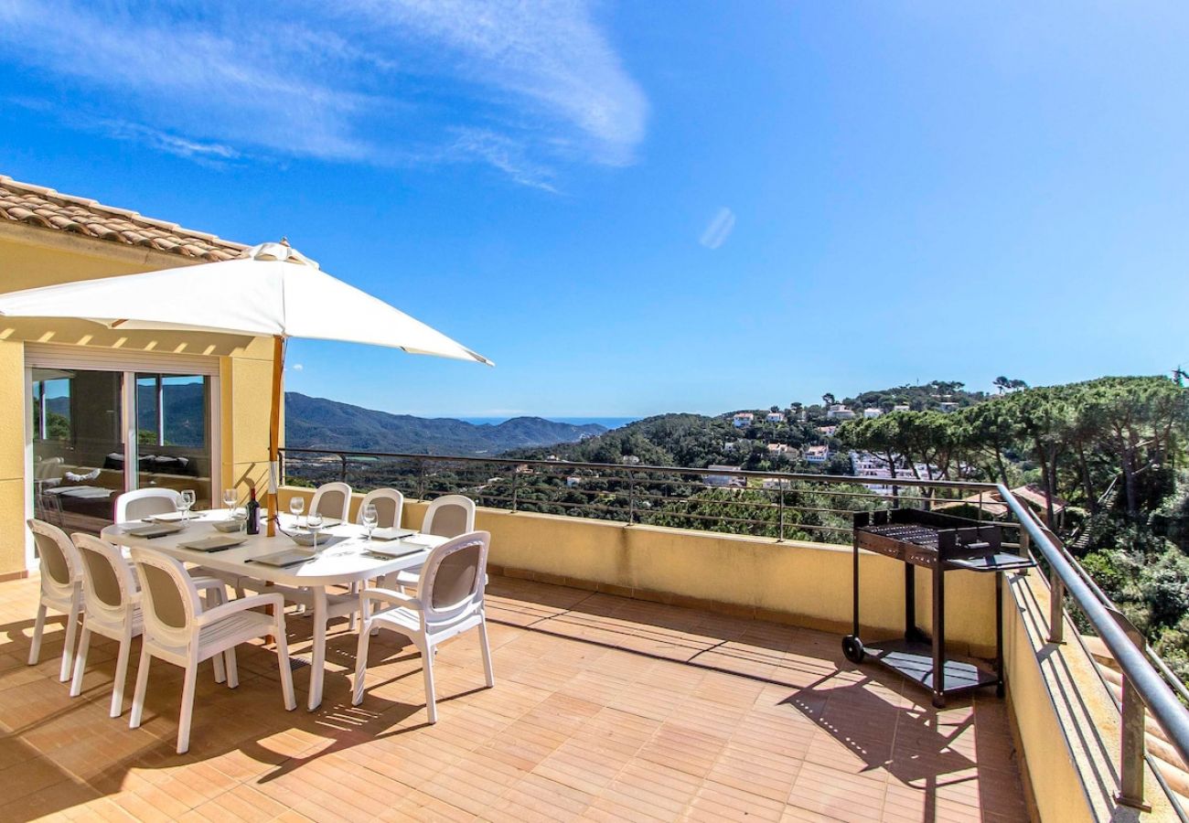 Villa à Tossa de Mar - Villa charmante à 4km de la plage.
