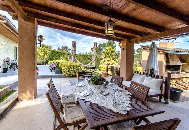 Villa à Santa Coloma de Farners - Abode unique sur la Costa Brava avec accès train à BCN. Villa à Santa Coloma de Farners - Abode unique sur la Costa Brava avec accès train à BCN.