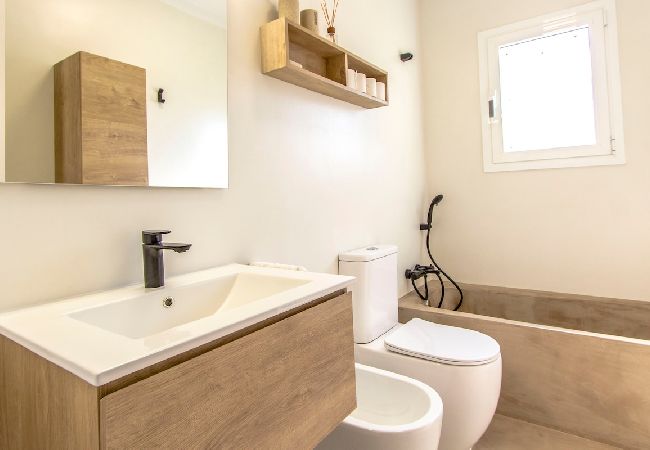 Villa à Santa Coloma de Farners - Abode unique sur la Costa Brava avec accès train à BCN. Villa à Santa Coloma de Farners - Abode unique sur la Costa Brava avec accès train à BCN.