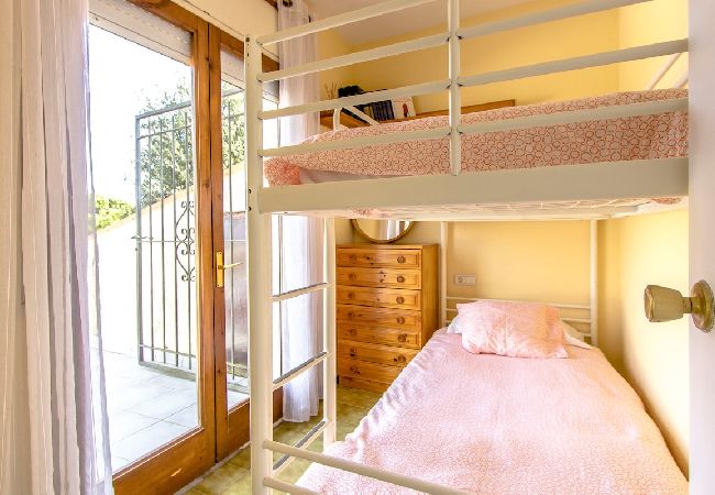 Villa à Santa Coloma de Farners - Abode unique sur la Costa Brava avec accès train à BCN. Villa à Santa Coloma de Farners - Abode unique sur la Costa Brava avec accès train à BCN.