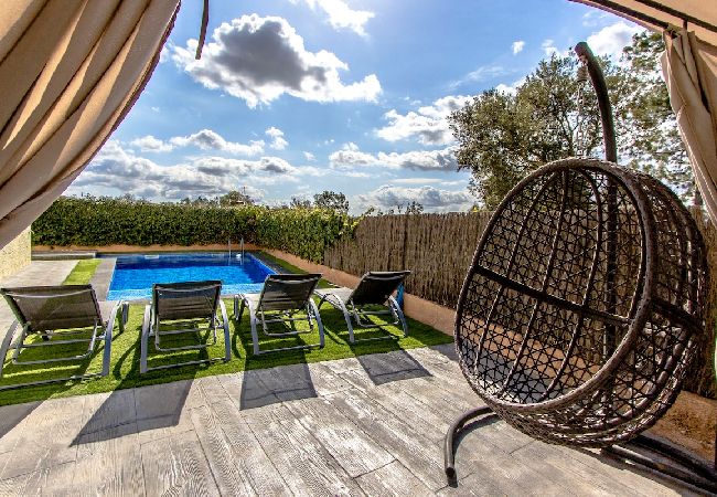 Villa à Santa Coloma de Farners - Abode unique sur la Costa Brava avec accès train à BCN. Villa à Santa Coloma de Farners - Abode unique sur la Costa Brava avec accès train à BCN.