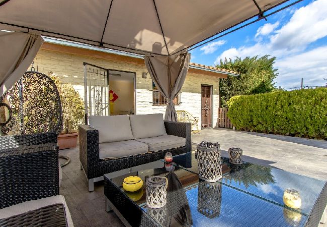 Villa à Santa Coloma de Farners - Abode unique sur la Costa Brava avec accès train à BCN. Villa à Santa Coloma de Farners - Abode unique sur la Costa Brava avec accès train à BCN.