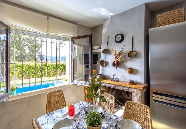 Villa à Santa Coloma de Farners - Abode unique sur la Costa Brava avec accès train à BCN. Villa à Santa Coloma de Farners - Abode unique sur la Costa Brava avec accès train à BCN.