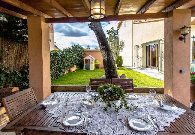 Villa à Santa Coloma de Farners - Abode unique sur la Costa Brava avec accès train à BCN. Villa à Santa Coloma de Farners - Abode unique sur la Costa Brava avec accès train à BCN.