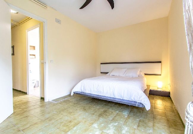 Villa à Santa Coloma de Farners - Abode unique sur la Costa Brava avec accès train à BCN. Villa à Santa Coloma de Farners - Abode unique sur la Costa Brava avec accès train à BCN.