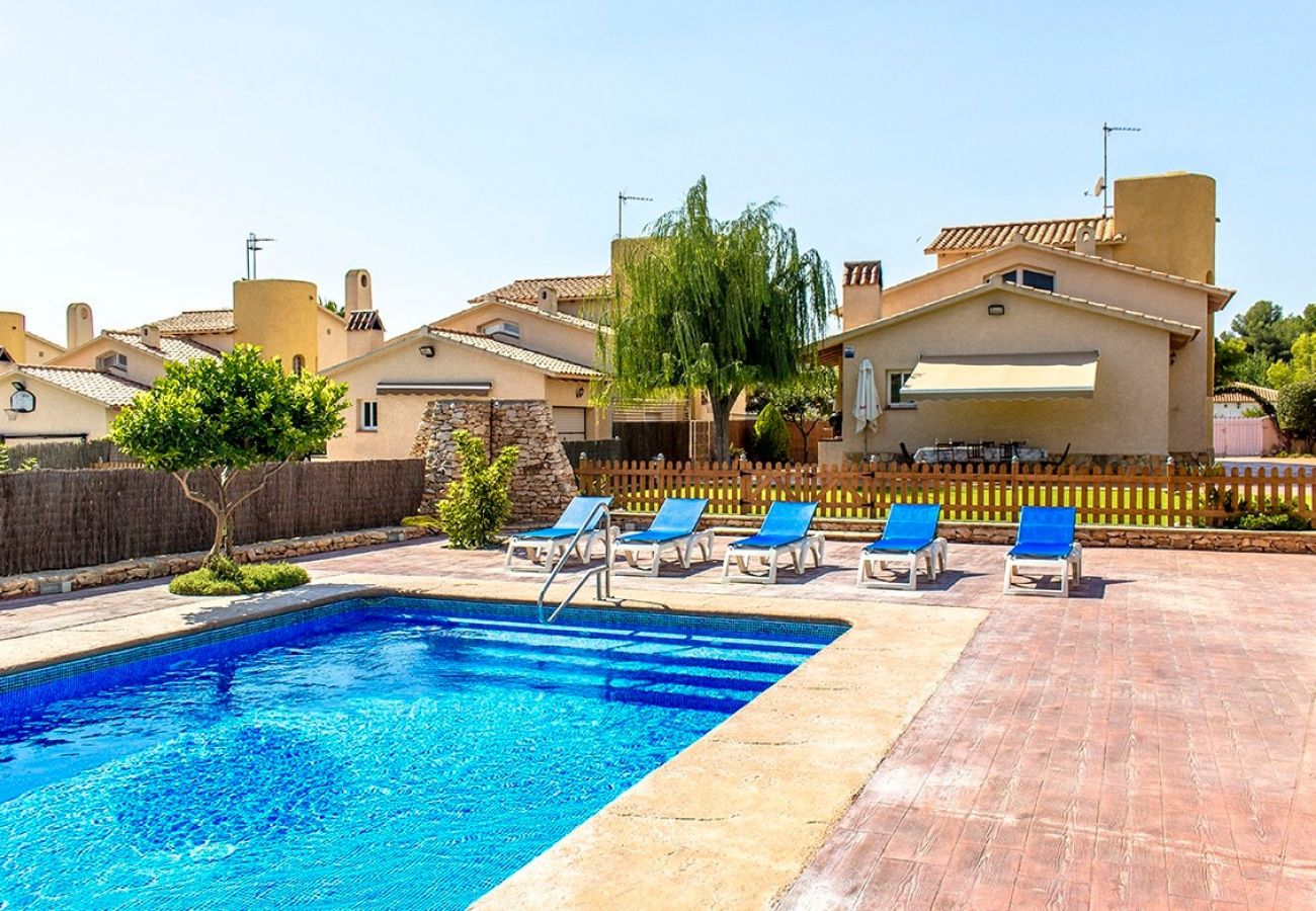 Villa à Roda de Barà -  Magie de la Costa Dorada à seulement 2km de la plage !