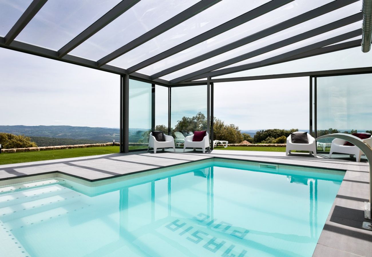Villa à Torà - Villa pour 28 avec piscine chauffée.