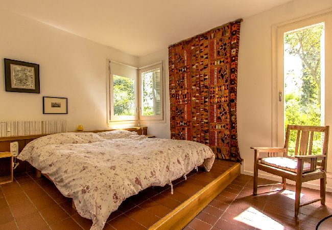 Villa à Vespella de Gaià - Charme rural sur une oliveraie de la Costa Dorada !  Villa à Vespella de Gaià - Charme rural sur une oliveraie de la Costa Dorada !