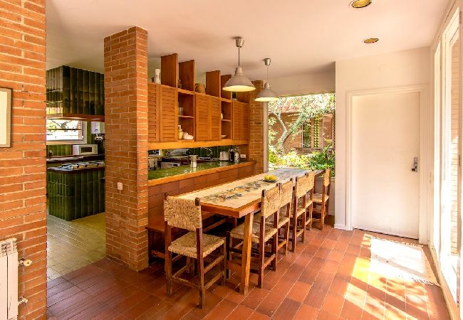 Villa à Vespella de Gaià - Charme rural sur une oliveraie de la Costa Dorada !  Villa à Vespella de Gaià - Charme rural sur une oliveraie de la Costa Dorada !