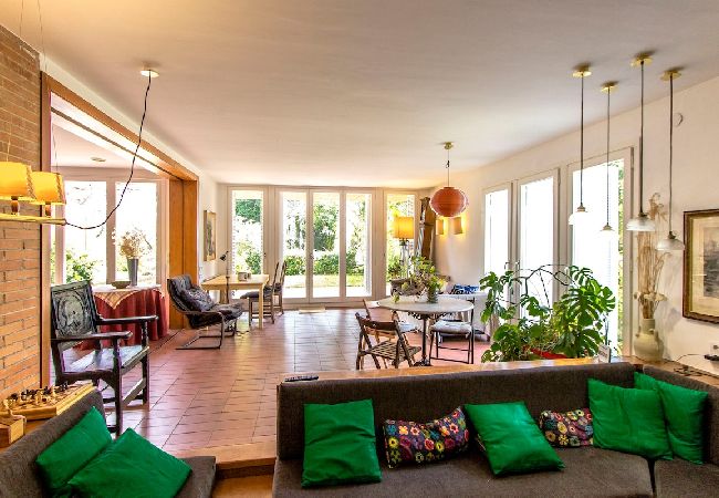 Villa à Vespella de Gaià - Charme rural sur une oliveraie de la Costa Dorada !  Villa à Vespella de Gaià - Charme rural sur une oliveraie de la Costa Dorada !