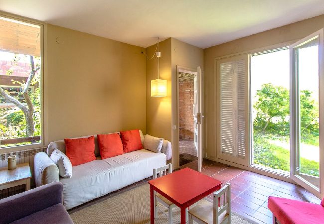 Villa à Vespella de Gaià - Charme rural sur une oliveraie de la Costa Dorada !  Villa à Vespella de Gaià - Charme rural sur une oliveraie de la Costa Dorada !