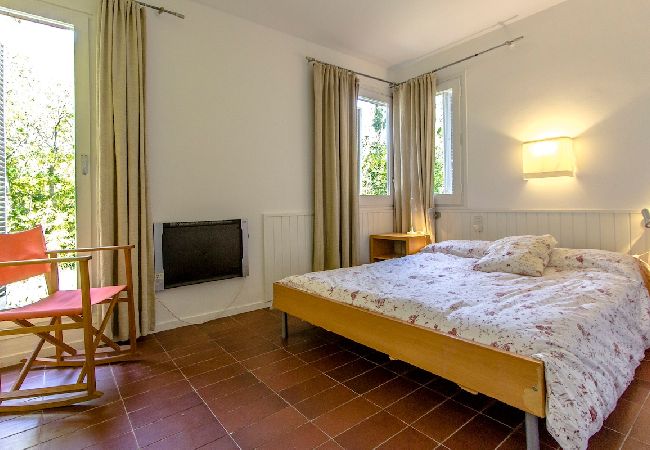 Villa à Vespella de Gaià - Charme rural sur une oliveraie de la Costa Dorada !  Villa à Vespella de Gaià - Charme rural sur une oliveraie de la Costa Dorada !