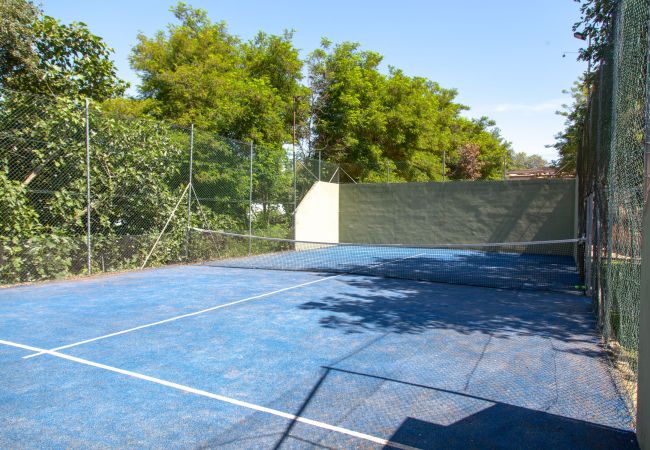 Villa à Sils -  Une oasis pour 26 invités amoureux de la nature! Villa à Sils -  Une oasis pour 26 invités amoureux de la nature!