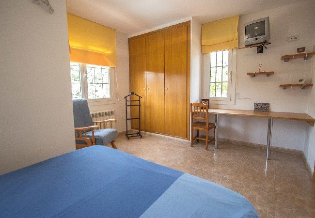 Villa à Torrelles de Llobregat - Nature/tranquillité à seulement 25km de Barcelone Villa à Torrelles de Llobregat - Nature/tranquillité à seulement 25km de Barcelone