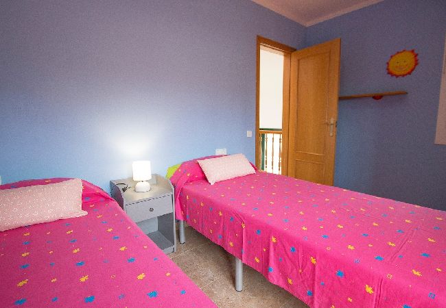 Villa à Torrelles de Llobregat - Nature/tranquillité à seulement 25km de Barcelone Villa à Torrelles de Llobregat - Nature/tranquillité à seulement 25km de Barcelone