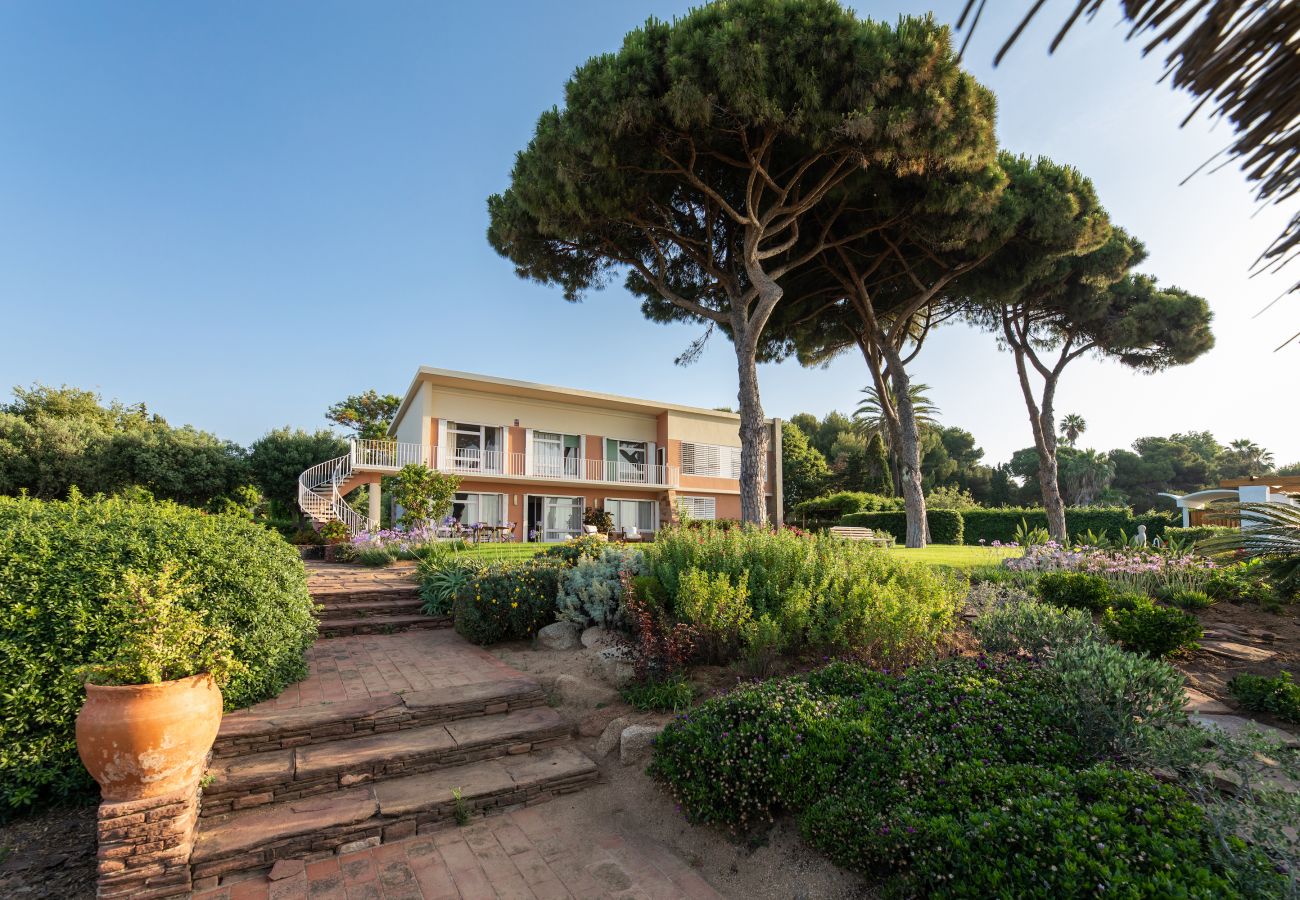 Villa à Mataró - Détente en bord de mer pour 16 personnes - à 40 km de Barcelone !