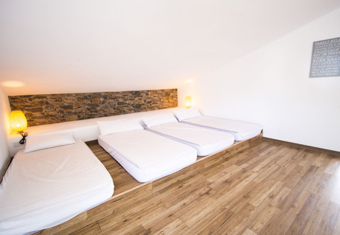 Villa à Sant Feliu de Codines - Vue imprenable et piscine chauffée pour 25 pax à 35min de BCN!