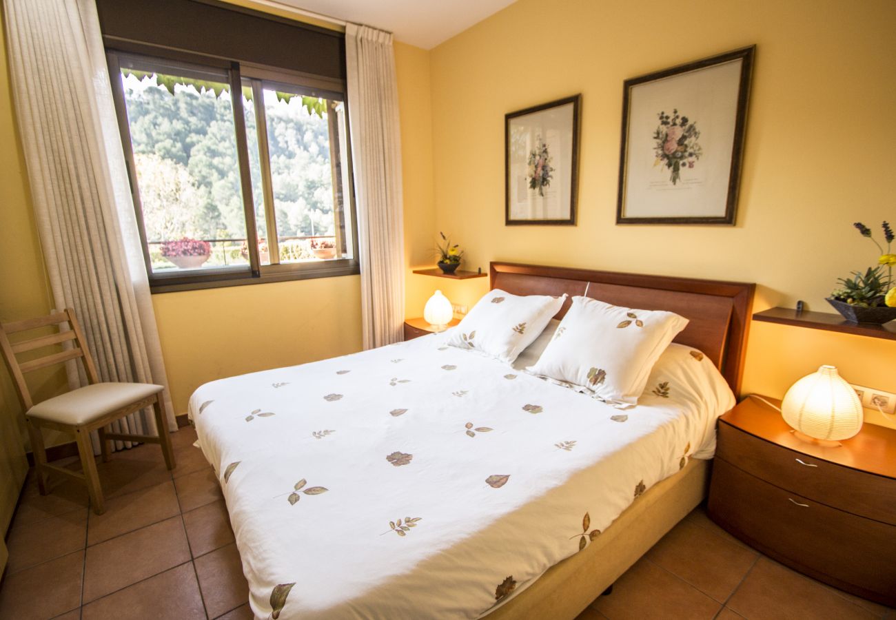 Villa à Sant Feliu de Codines - Vue imprenable et piscine chauffée pour 25 pax à 35min de BCN!
