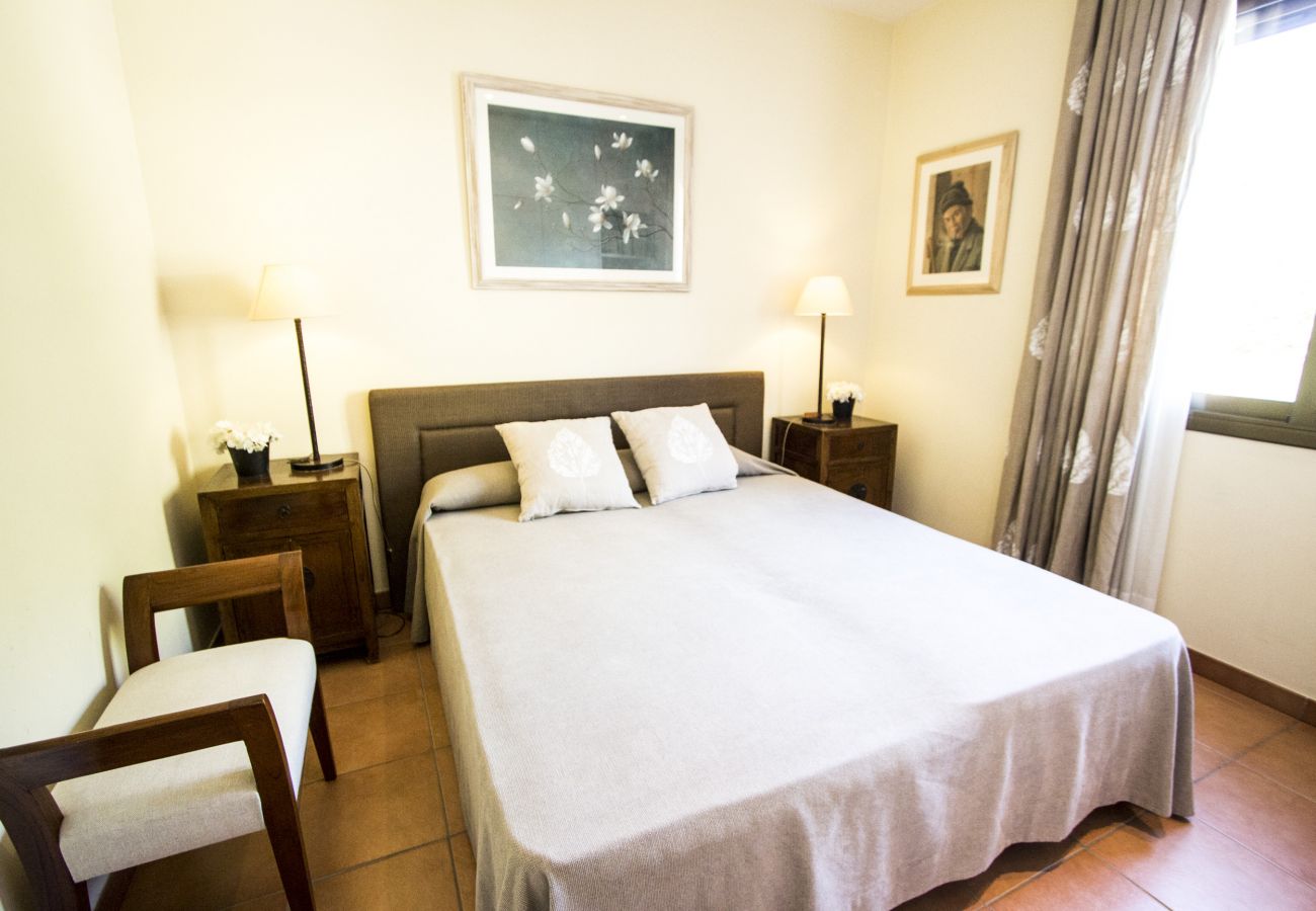 Villa à Sant Feliu de Codines - Vue imprenable et piscine chauffée pour 25 pax à 35min de BCN!