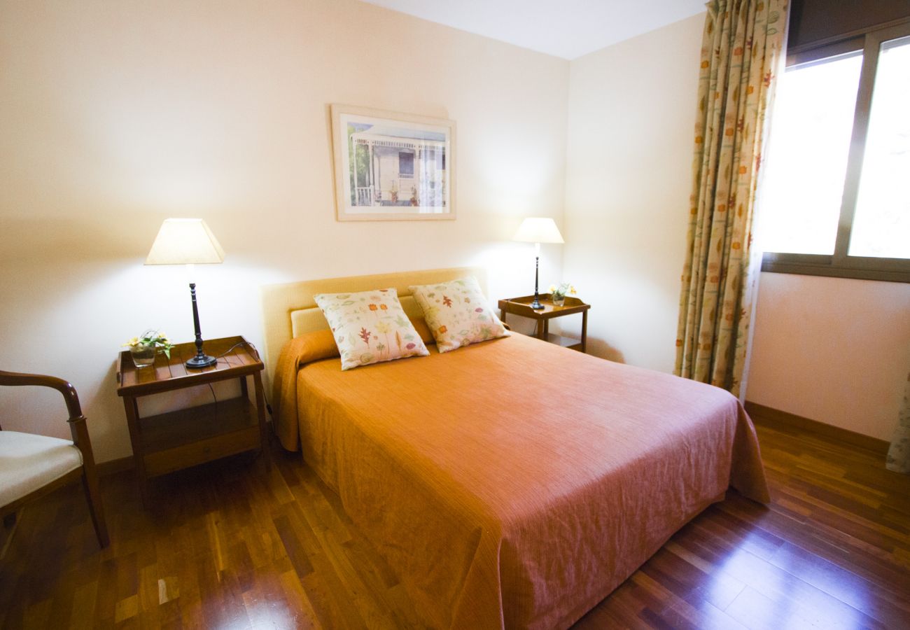 Villa à Sant Feliu de Codines - Vue imprenable et piscine chauffée pour 25 pax à 35min de BCN!