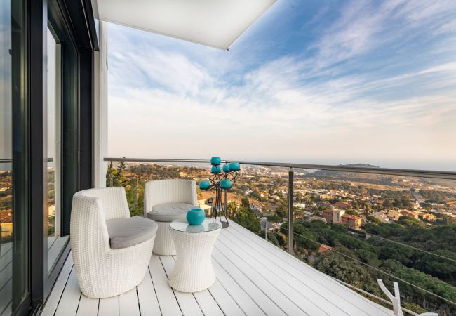 Villa à Badalona - Luxe avec vue à 15 min du centre de Barcelone!