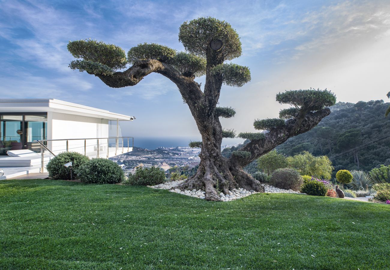 Villa à Badalona - Luxe avec vue à 15 min du centre de Barcelone!