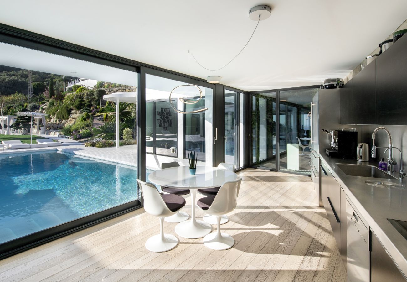 Villa à Badalona - Luxe avec vue à 15 min du centre de Barcelone!