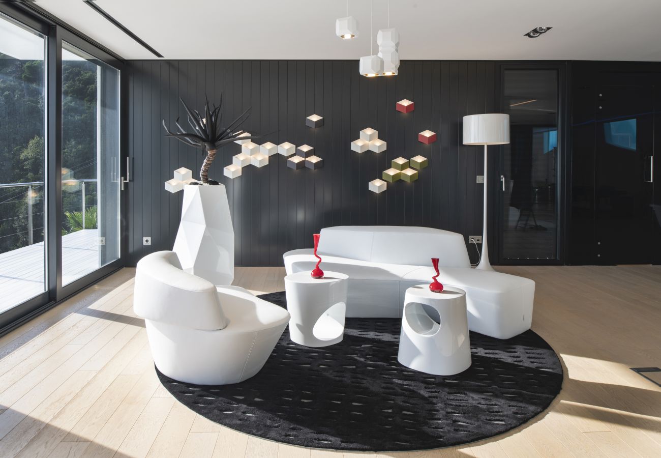 Villa à Badalona - Luxe avec vue à 15 min du centre de Barcelone!