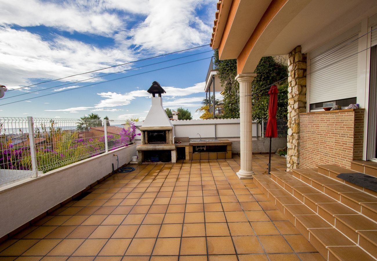 Villa à Calafell -  Vues sur la mer, à pied de la plage + suite pour invités/ado/MIL !
