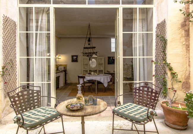 Villa à Vila-Rodona - Convent 18ème siècle converti à couper le souffle ! Villa à Vila-Rodona - Convent 18ème siècle converti à couper le souffle !