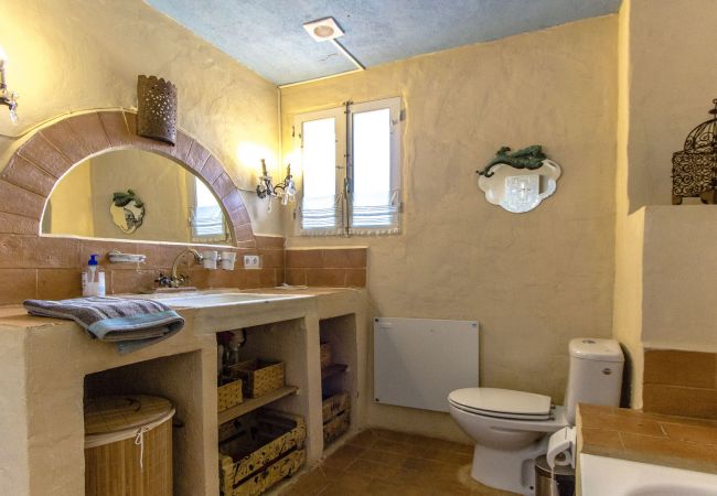 Villa à Vila-Rodona - Convent 18ème siècle converti à couper le souffle ! Villa à Vila-Rodona - Convent 18ème siècle converti à couper le souffle !