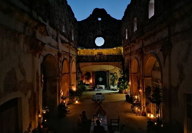 Villa à Vila-Rodona - Convent 18ème siècle converti à couper le souffle ! Villa à Vila-Rodona - Convent 18ème siècle converti à couper le souffle !