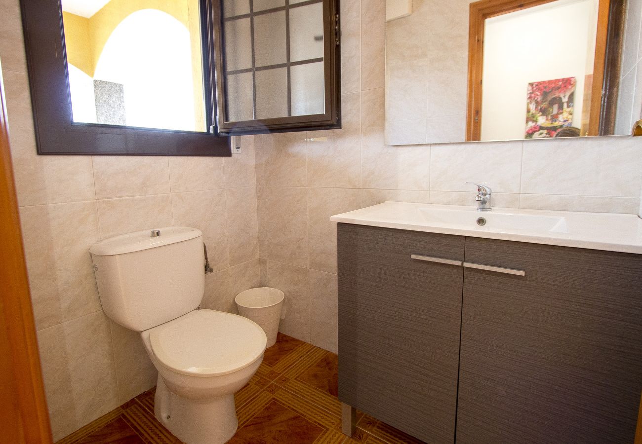 Villa à Sils - Piscine privée et accès facile à BCN et Costa Brava !