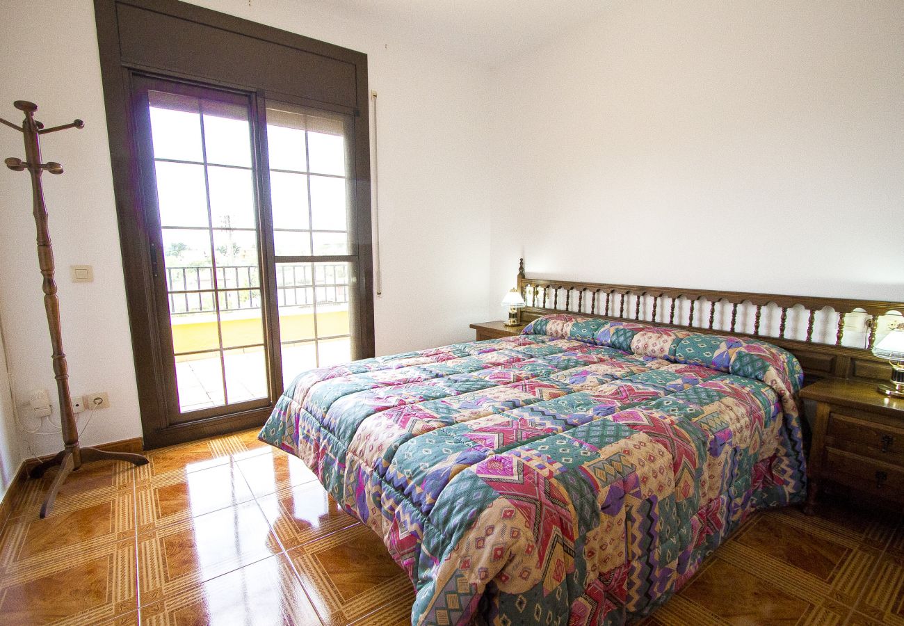Villa à Sils - Piscine privée et accès facile à BCN et Costa Brava !