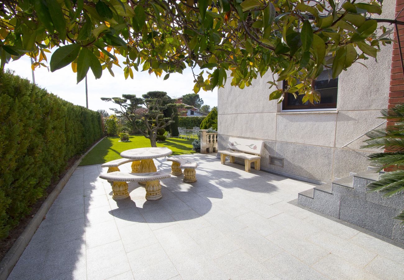 Villa à Piera -  Un refuge catalan confortable à seulement 30min de Sitges!