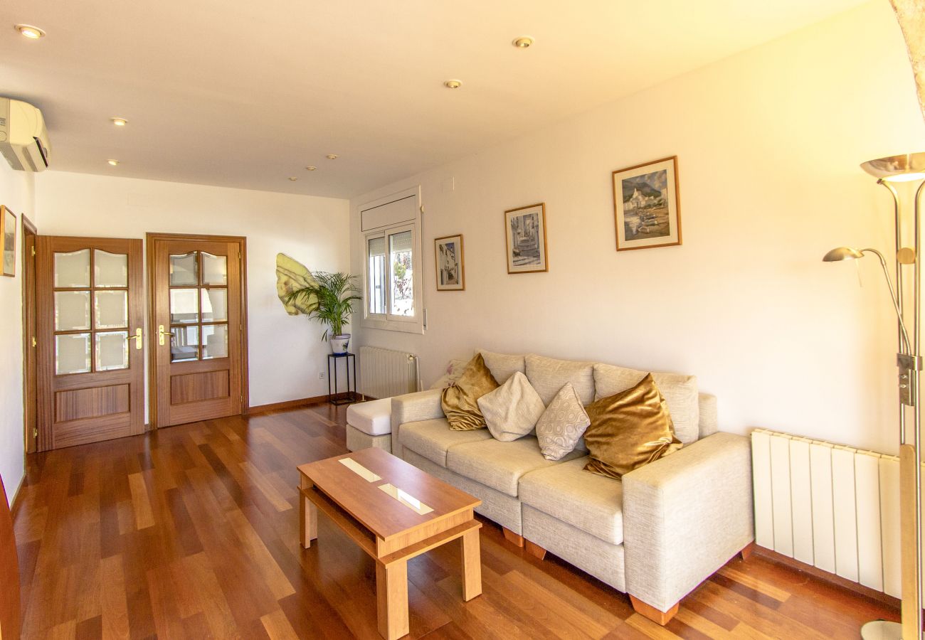 Villa à Cunit - Plaisir fabuleux - plage, forêt et village centre 1km !