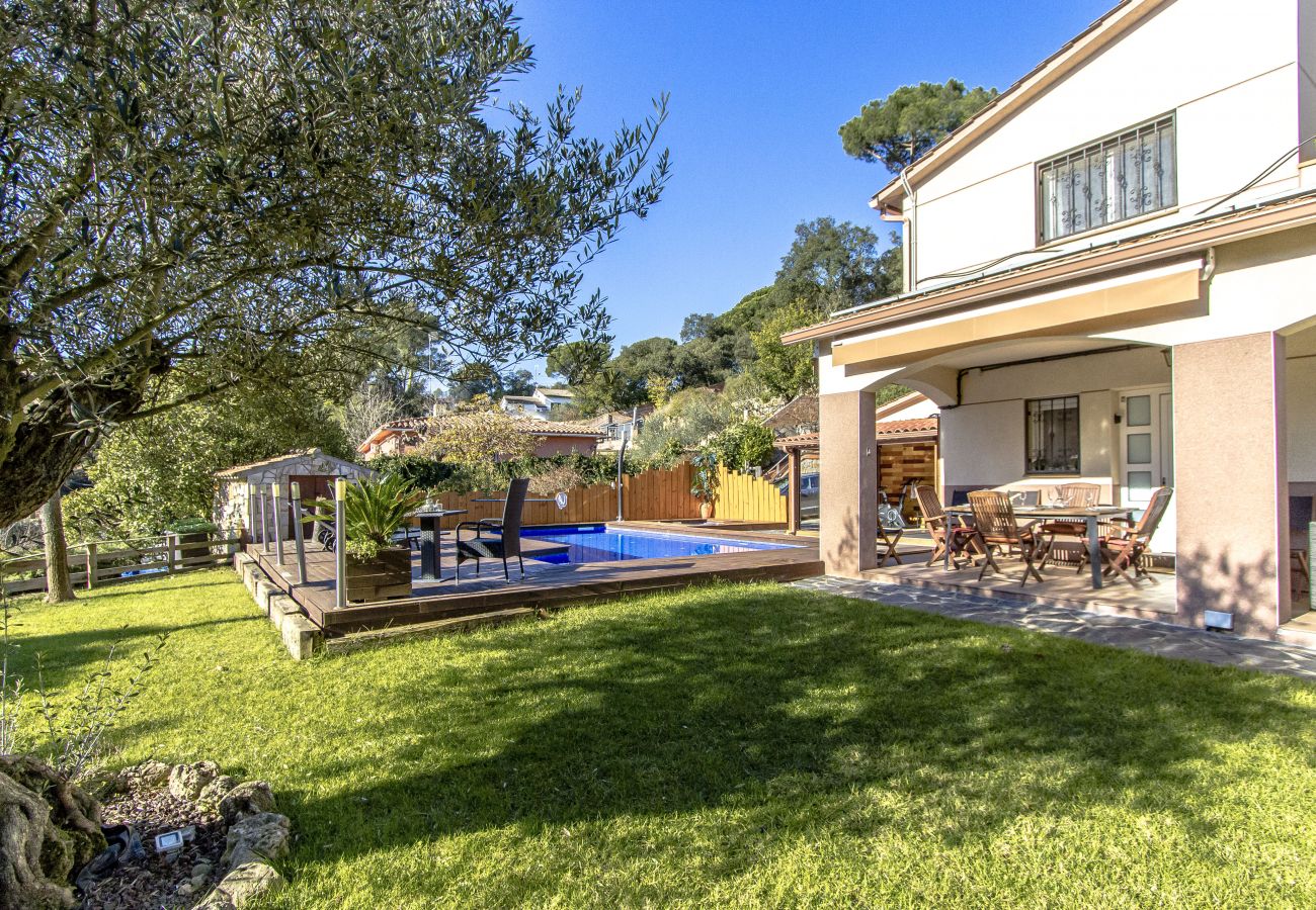 Villa à Sant Celoni -  Sanctuaire méditerranéen avec piscine & JACUZZI