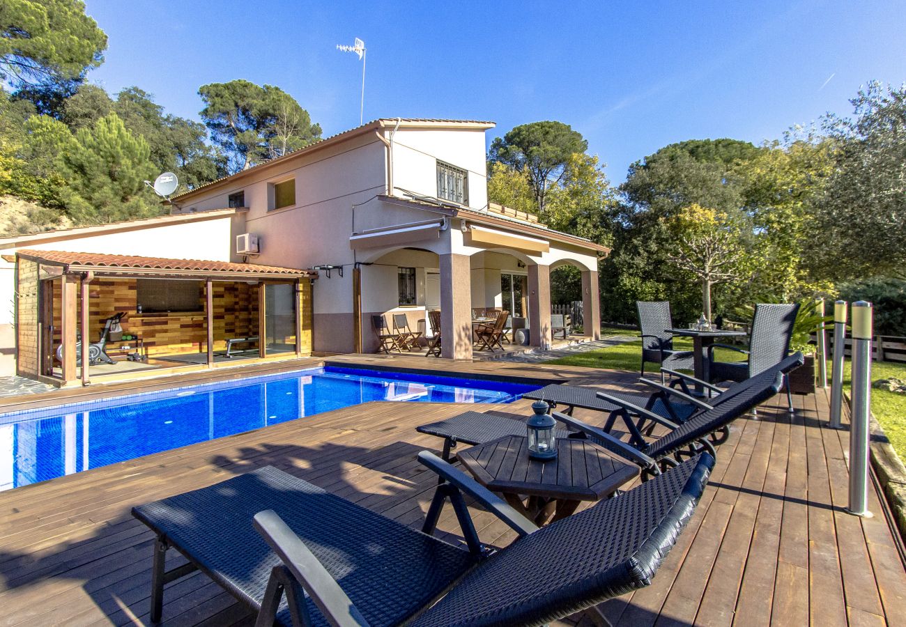 Villa à Sant Celoni -  Sanctuaire méditerranéen avec piscine & JACUZZI