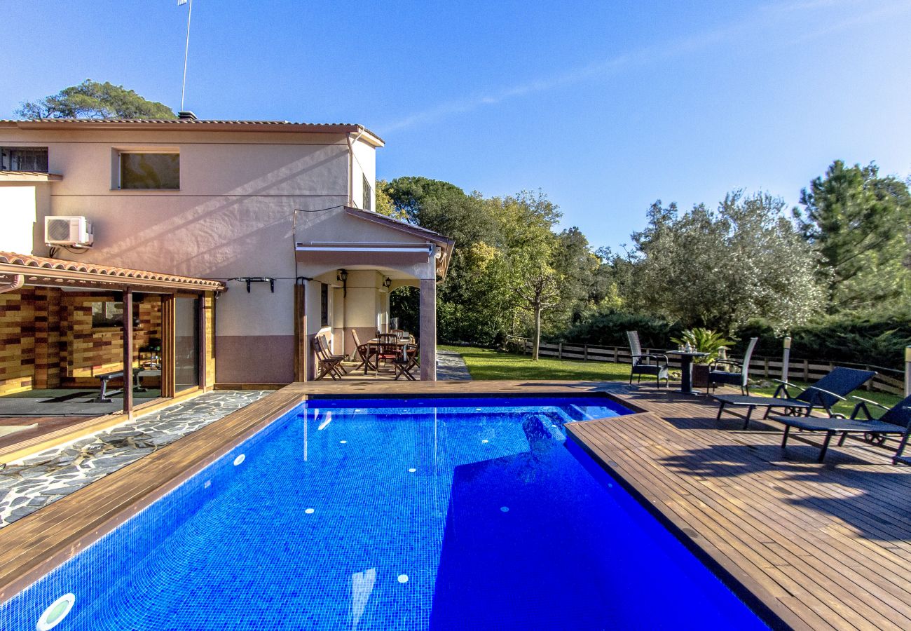 Villa à Sant Celoni -  Sanctuaire méditerranéen avec piscine & JACUZZI