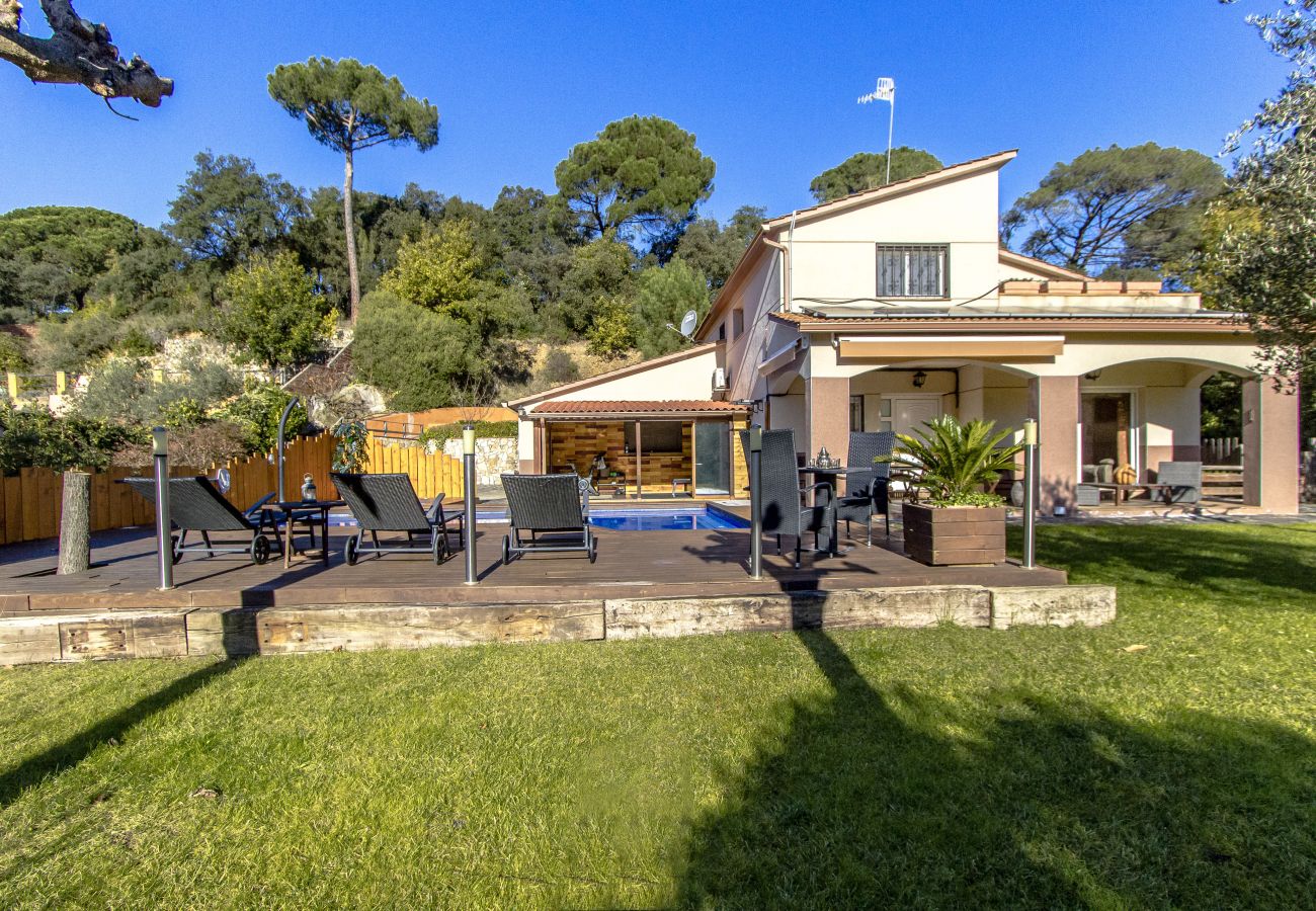 Villa à Sant Celoni -  Sanctuaire méditerranéen avec piscine & JACUZZI
