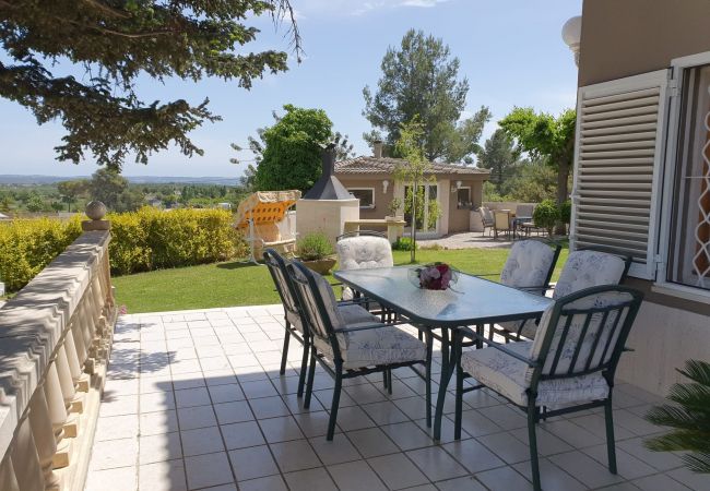 Villa à Alcover - Superbe Villa à quelques pas du village ! Villa à Alcover - Superbe Villa à quelques pas du village !