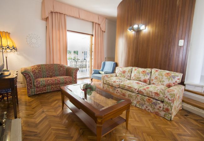 Villa à Alcover - Superbe Villa à quelques pas du village ! Villa à Alcover - Superbe Villa à quelques pas du village !