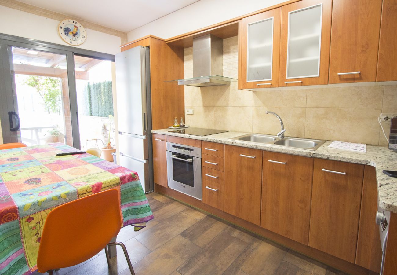 Villa à Bisbal d´Emporda - Piscine privée et à 100m du centre du village! 