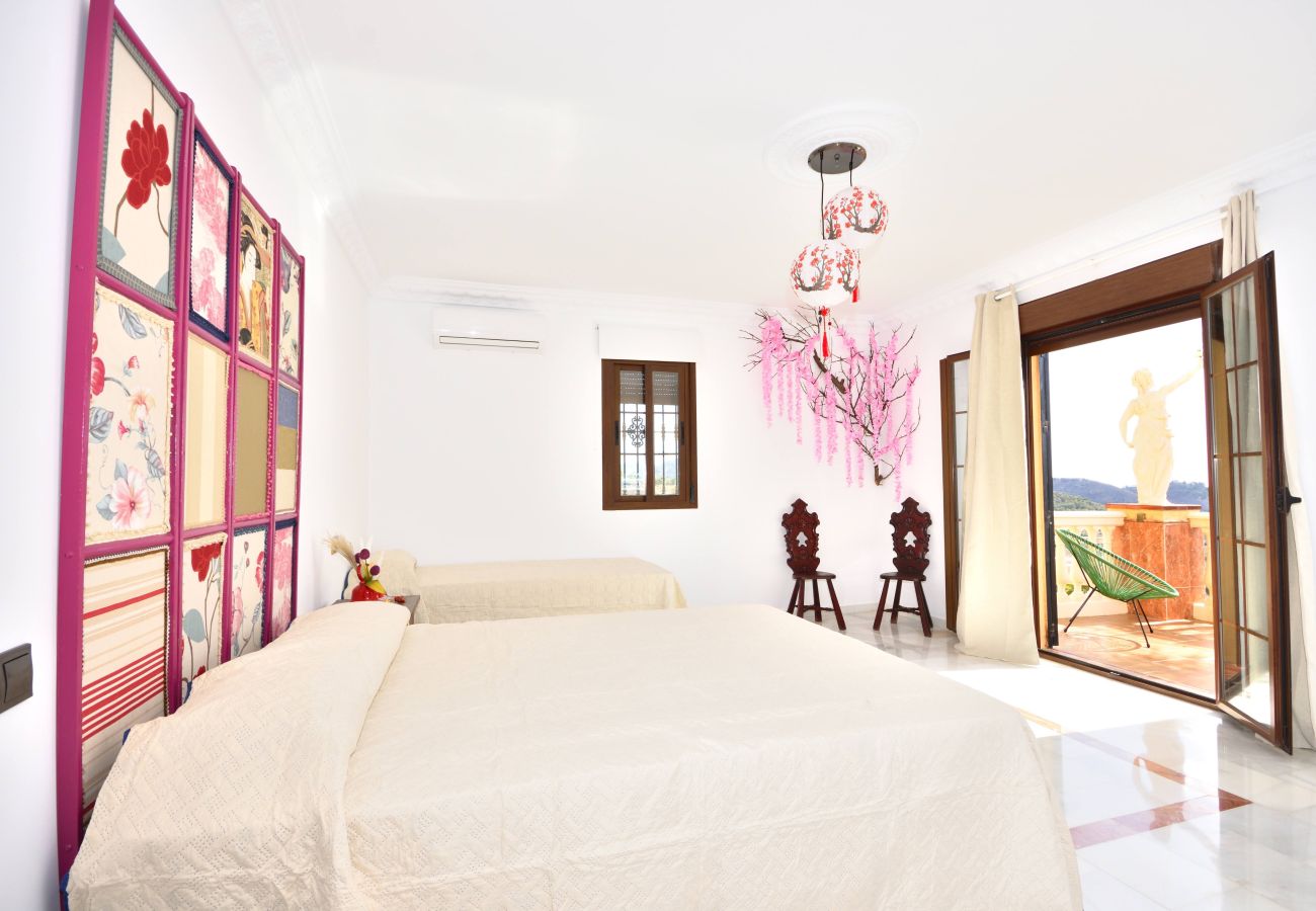 Villa à Malaga - À moins de 4 km de la plage et du centre de Malaga